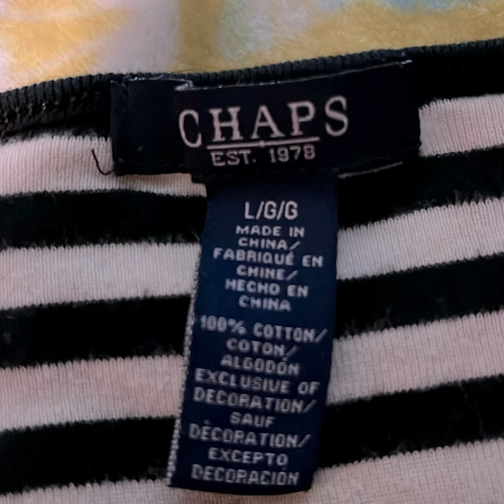 Chaps sweater size large
